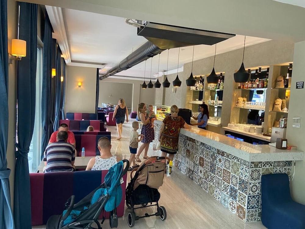 Club Hotel Rama Белдиби Екстериор снимка