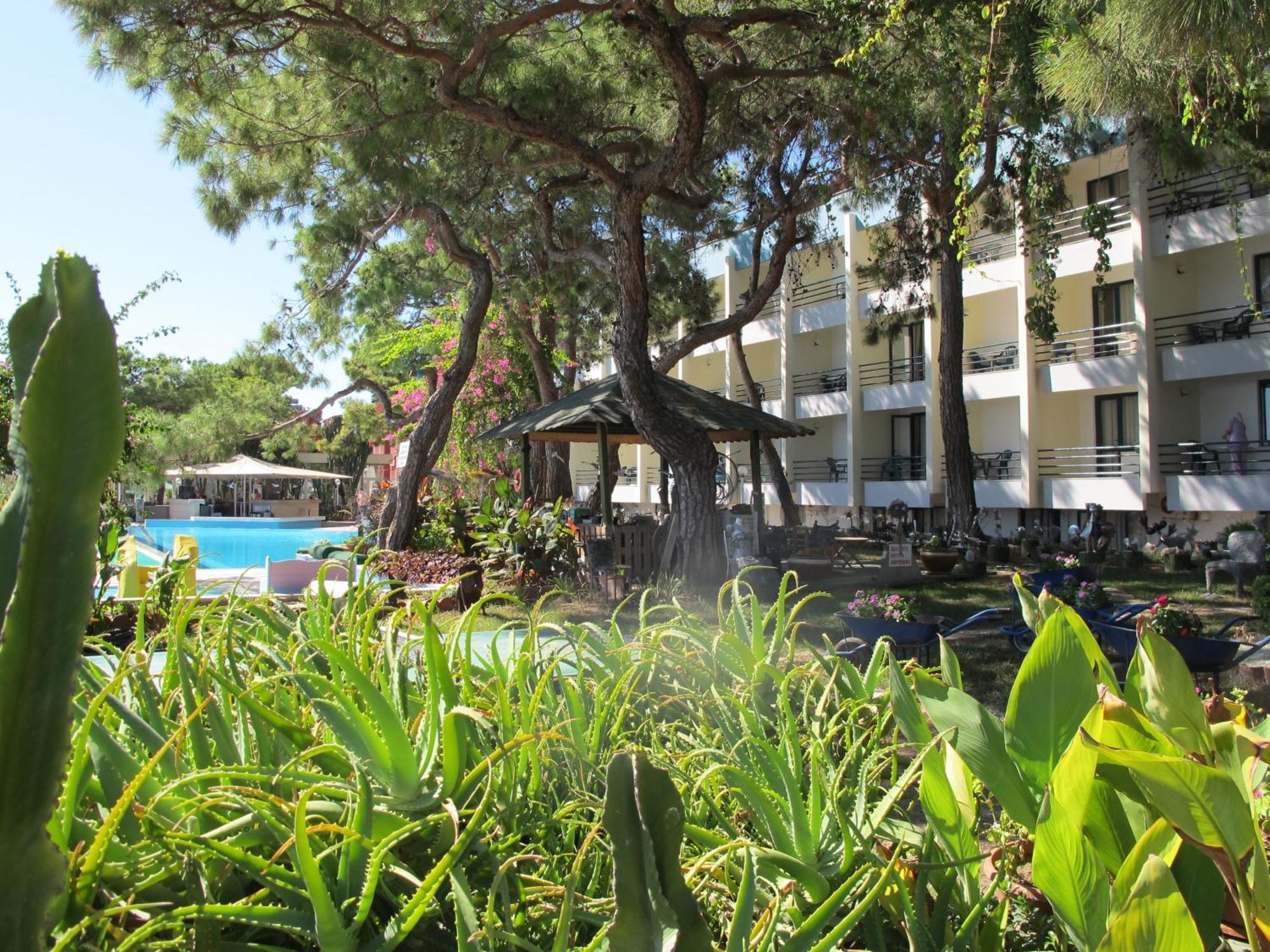 Club Hotel Rama Белдиби Екстериор снимка